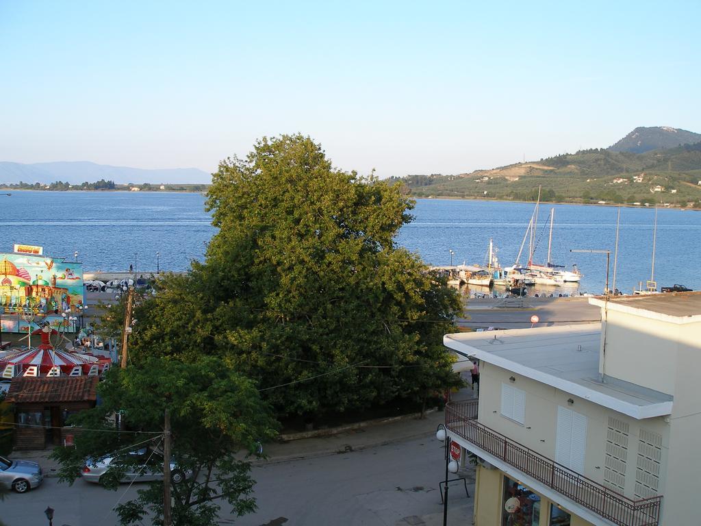 Anastasia - Efthimios Apartments Agios Konstantinos  外观 照片