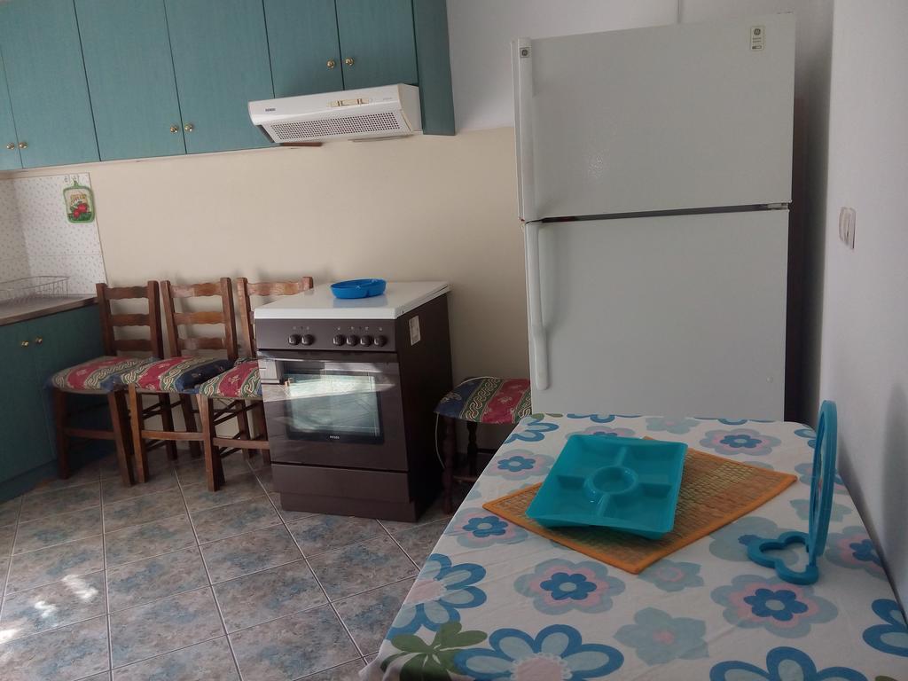 Anastasia - Efthimios Apartments Agios Konstantinos  外观 照片