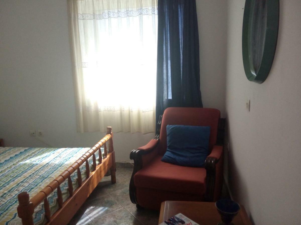 Anastasia - Efthimios Apartments Agios Konstantinos  外观 照片